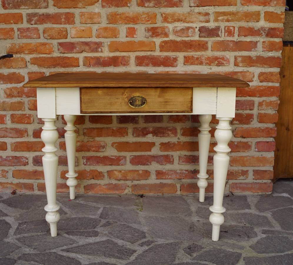 Stůl slonová kost/dřevo