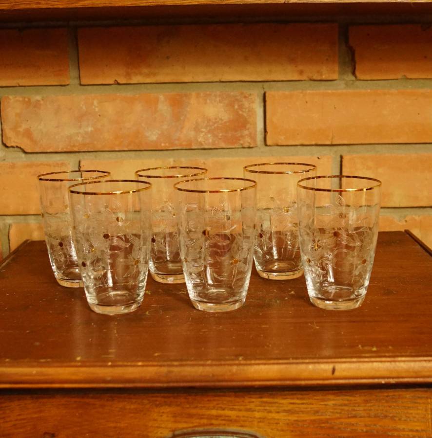 6 skleniček