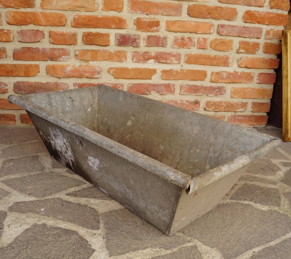 Pozinkovaná hranatá vana