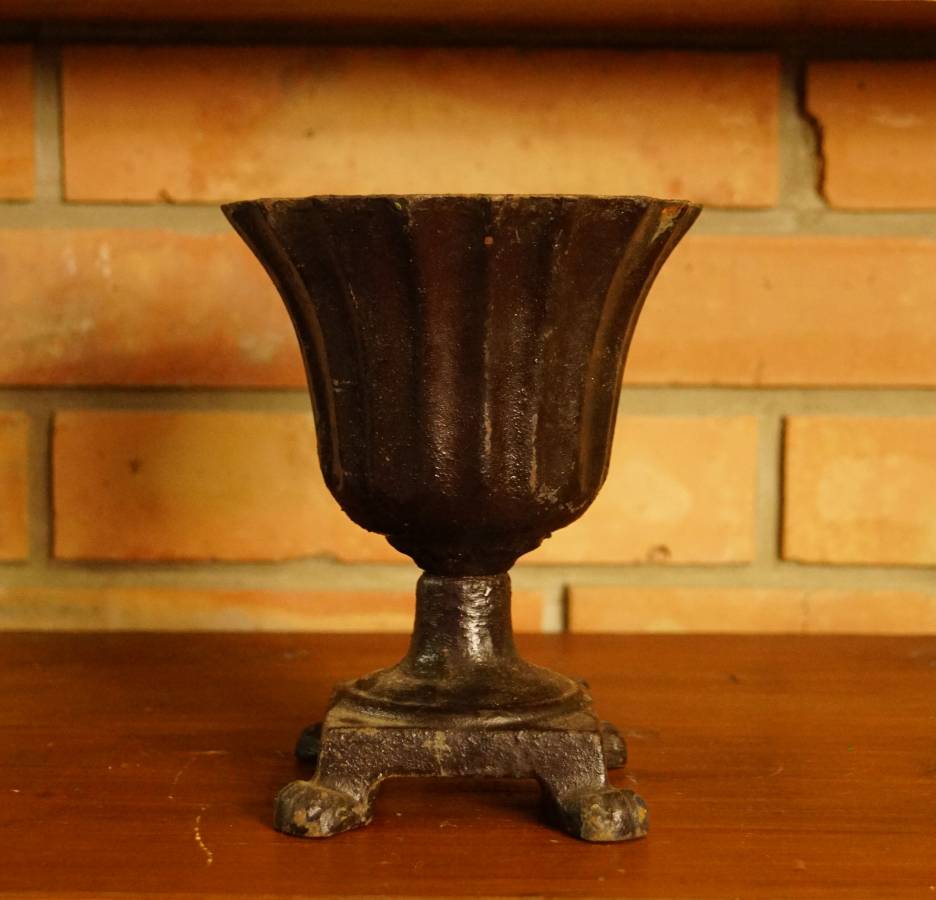 Litinový kalich