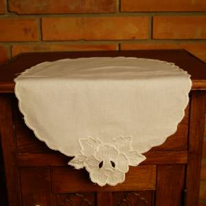 Vyšívaná dečka 90.