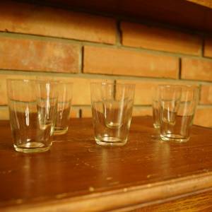 6 skleniček
