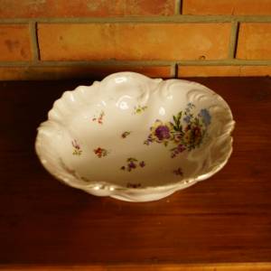 Staré porcelánové květinové mísy