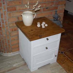 Šuplíková skříňka po renovaci