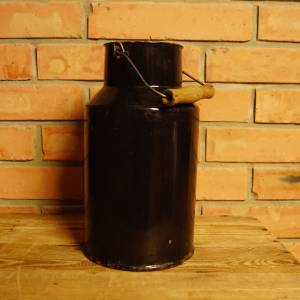 Černá smaltovaná bandaska