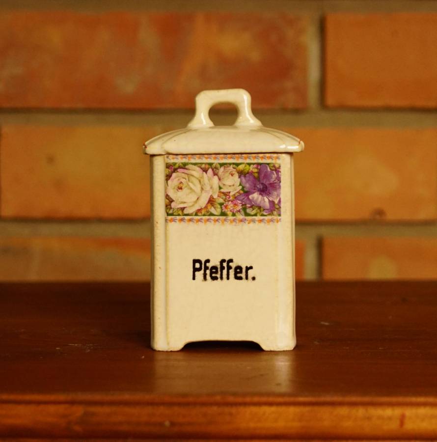 Stará kořenka na pepř