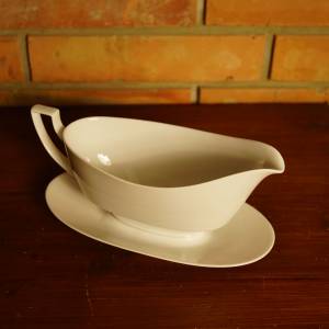 Bílý porcelánový omáčník
