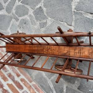 Starý dřevěný vozíček - žebřiňák