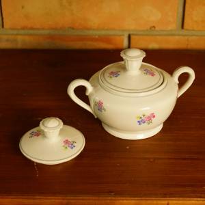 Porcelánová cukřenka