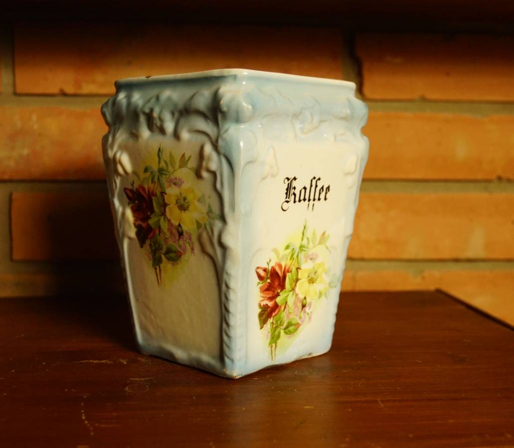 Nádherná dóza na kafe