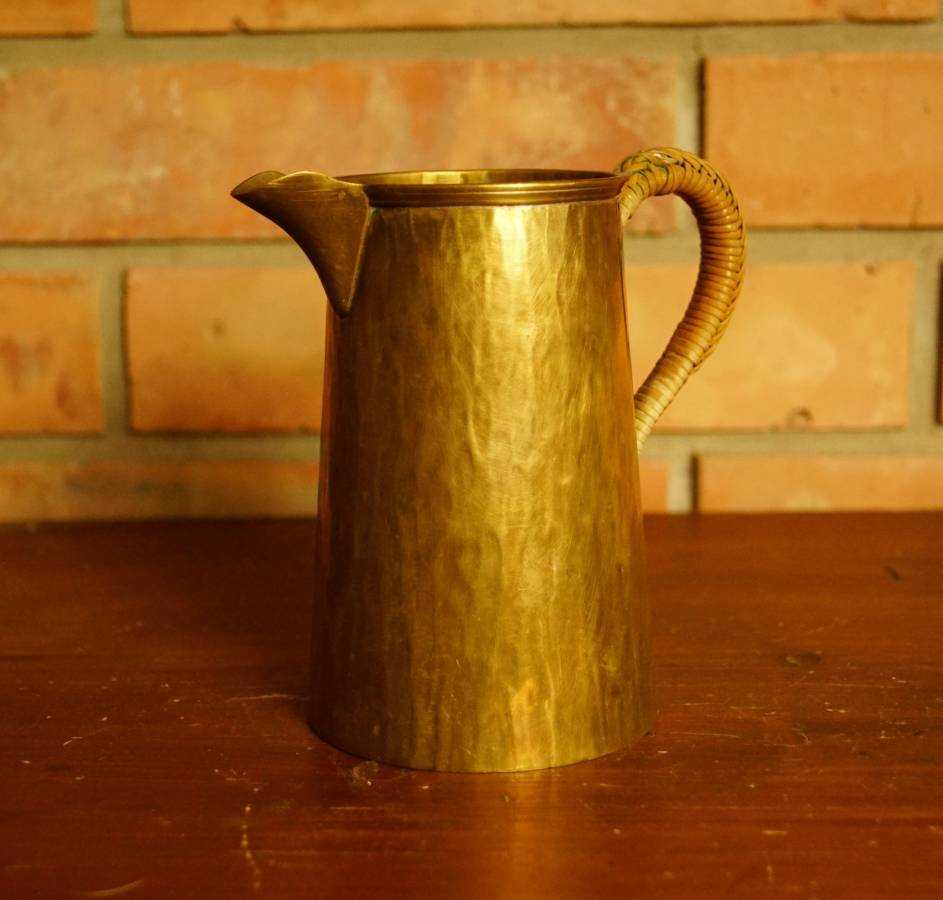 Mosazný džbánek