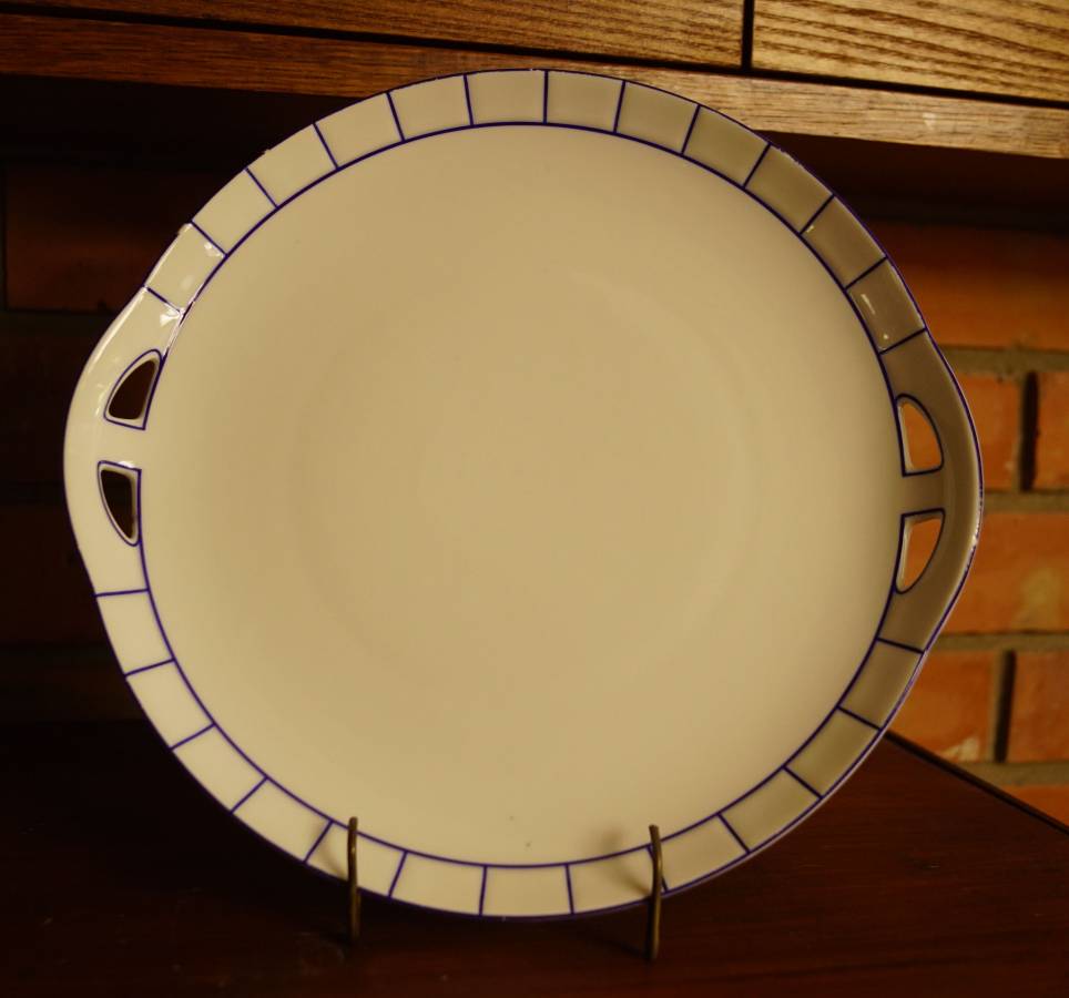 Porcelánový talíř s oušky