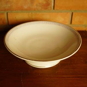 Porcelánový nástolec