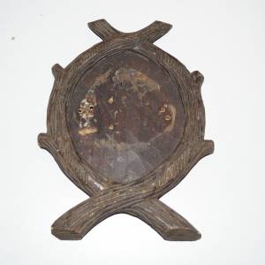 Podložky pod trofeje - staré