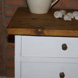 Šuplíková skříňka po renovaci