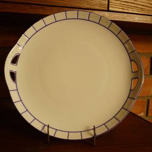 Porcelánový talíř s oušky