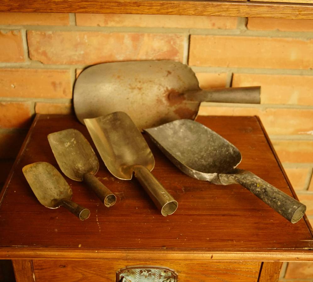 Plechové lopatky