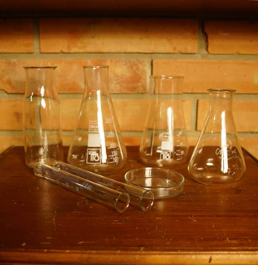 Laboratorní sklo I.