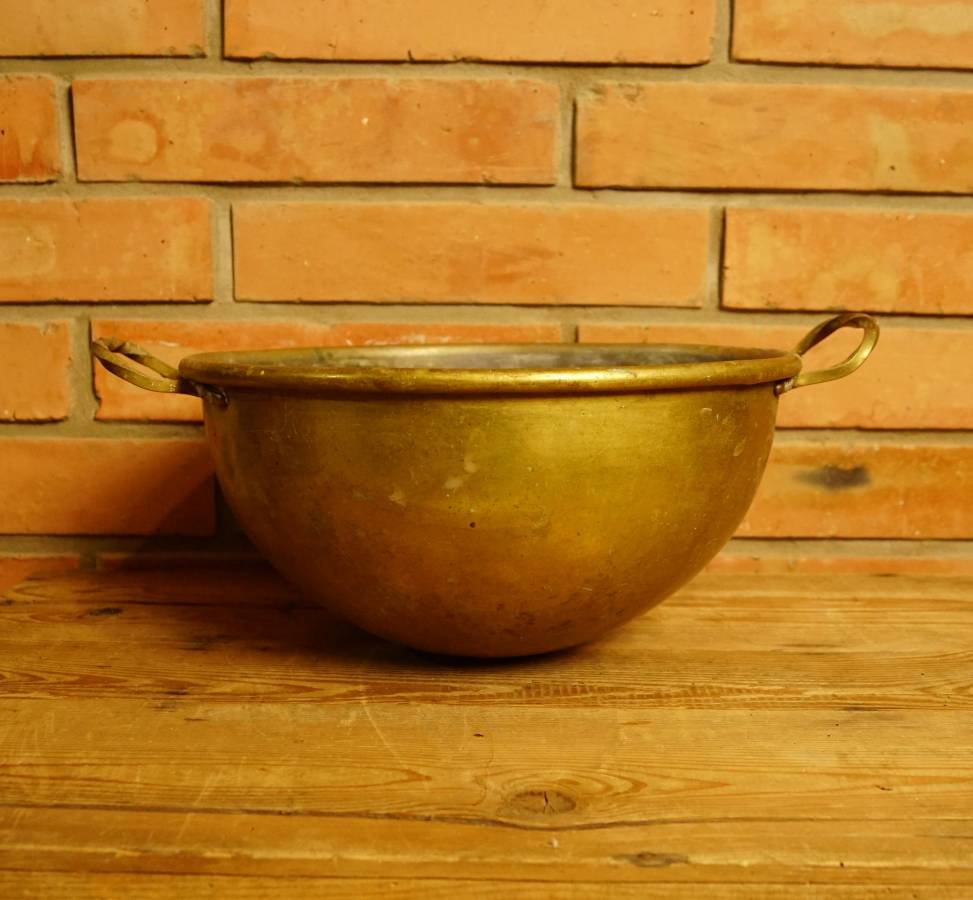 Mosazný kotlík