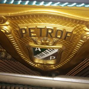 Piano - klavír PETROF