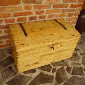 Truhla po renovaci