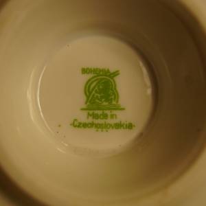 Porcelánový omáčník
