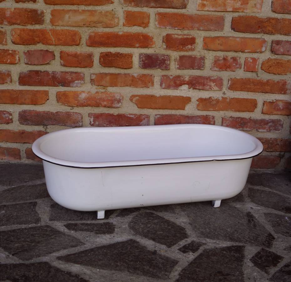 Bílá smaltovaná vanička
