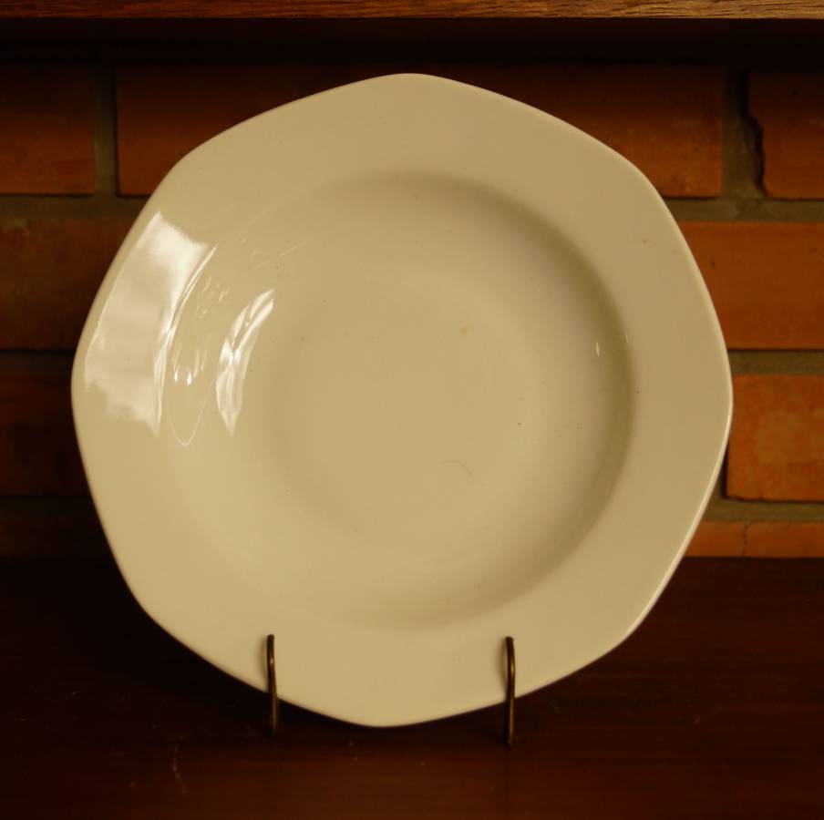 Talíř hluboký
