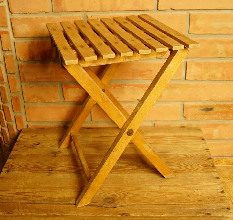 Skládací židlička