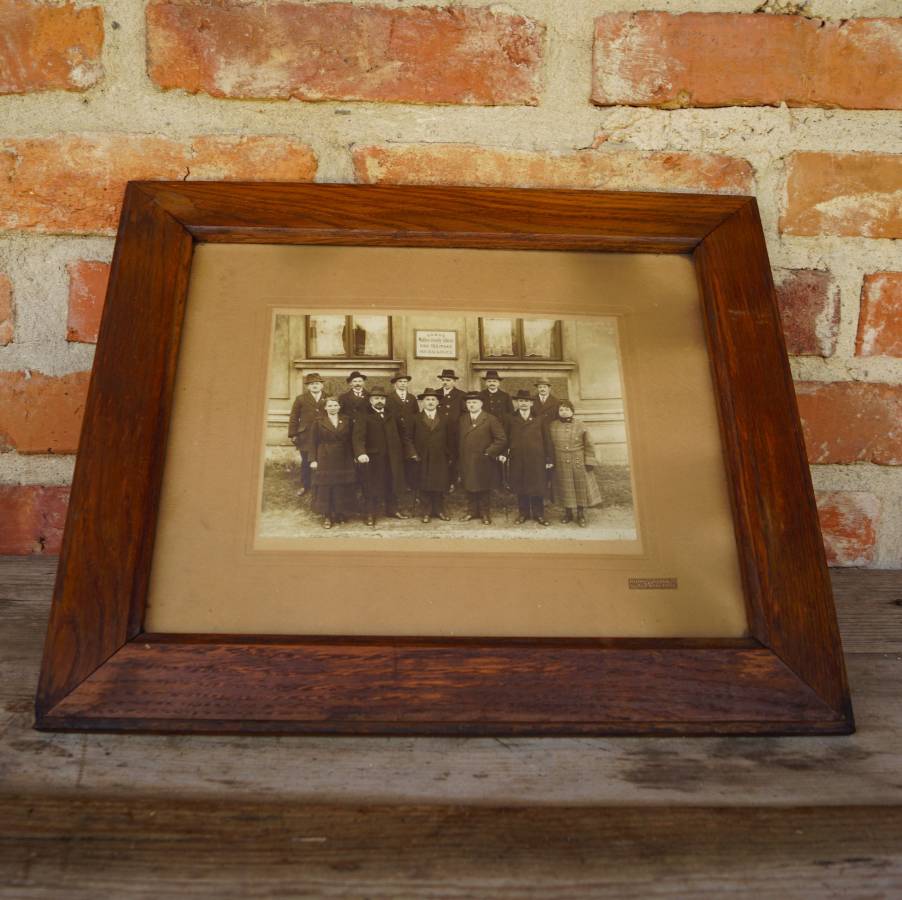 Dřevěný rám s fotografií / 120.