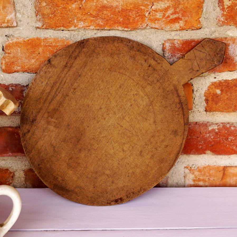 Dřevěná lopata na chleba