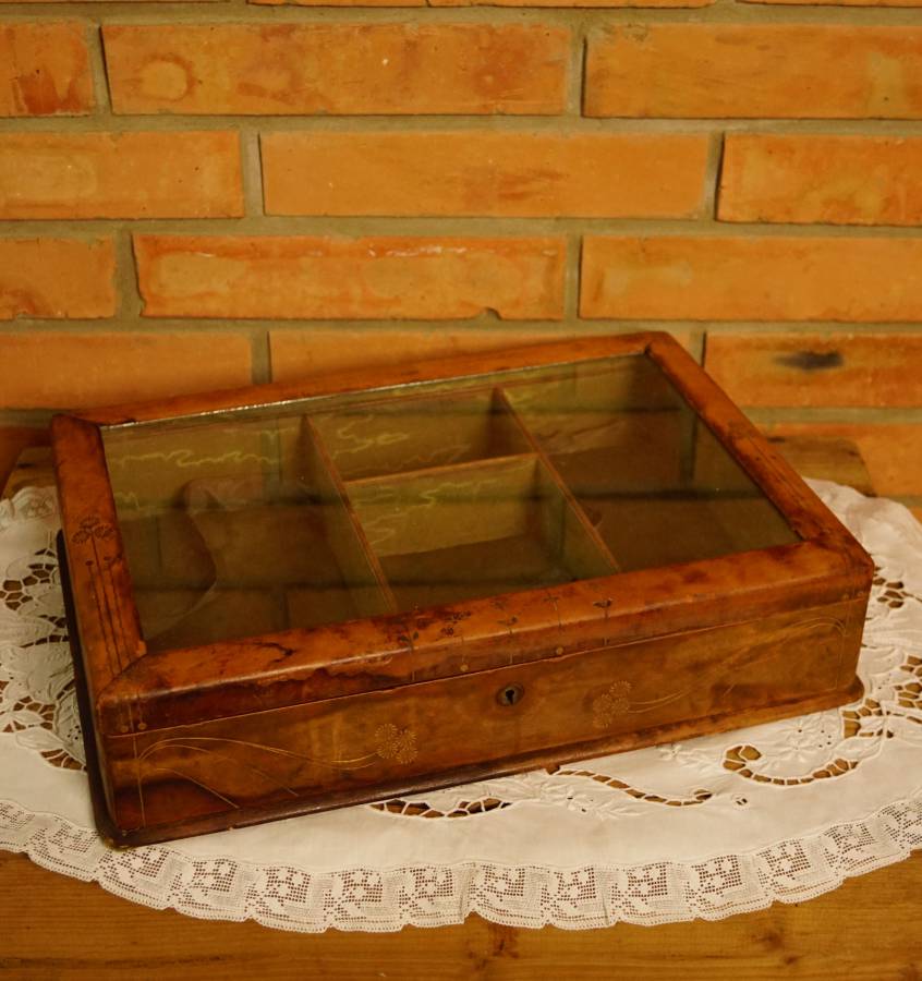 Kožená bedýnka na fotografie