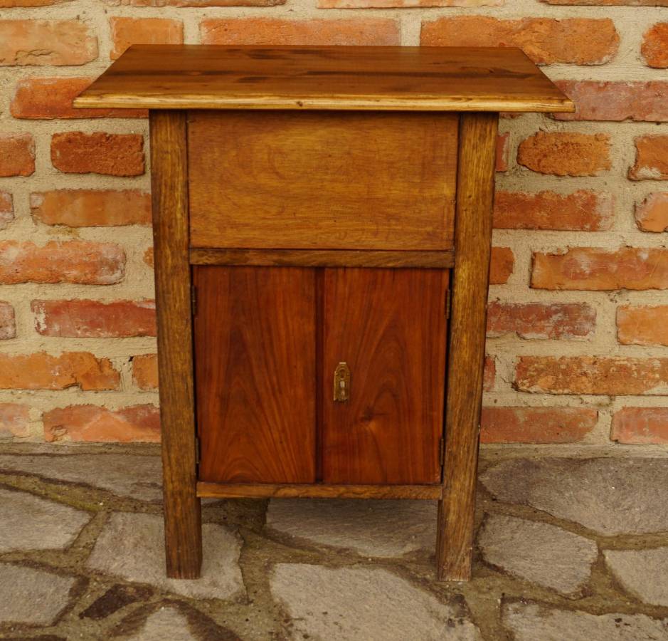 Skříňka pod umyvadlo