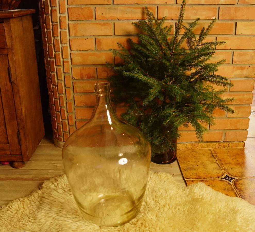 Buclatý demižon 20 l