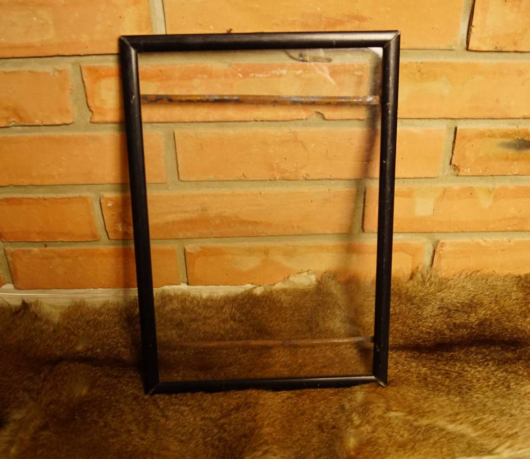 Černý tenký rámeček
