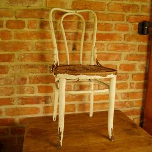 Stará židle Thonet