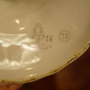 Porcelánový nástolec