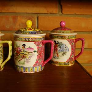 Čínský porcelán - hrnečky s pokličkou - 4 ks
