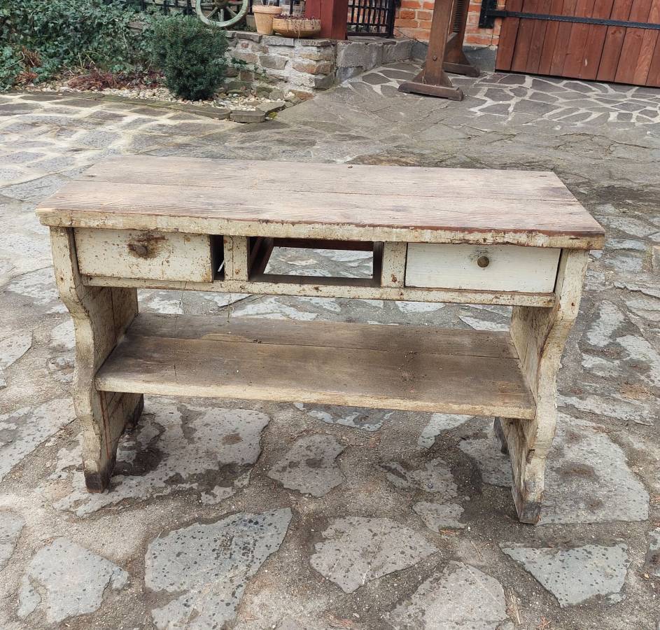 PŘED RENOVACÍ