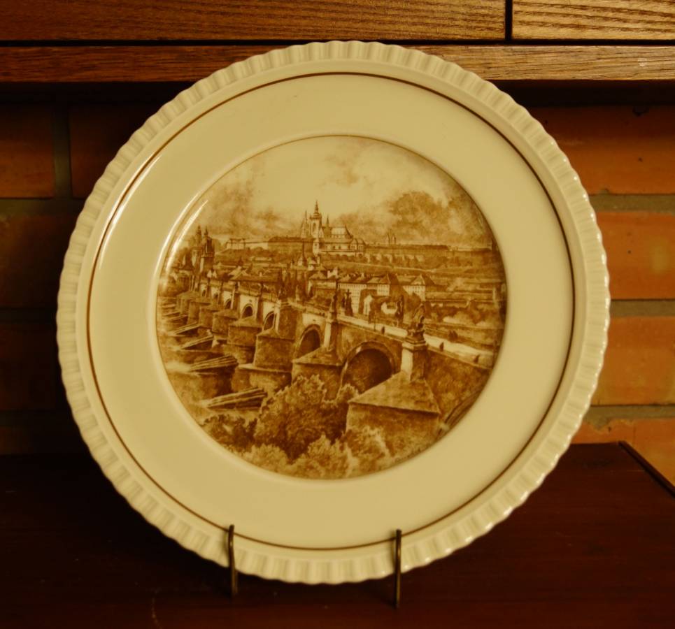 Zdobený talíř - Praha