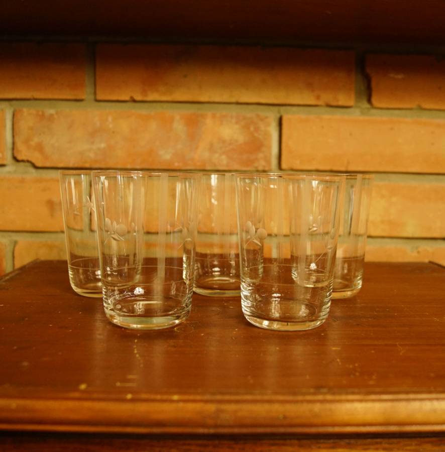 5 skleniček