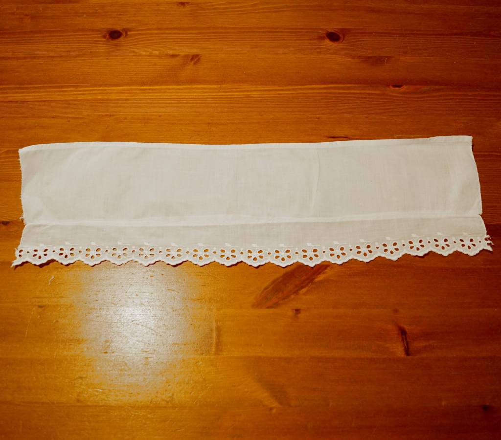 Krajka do kredence /176.