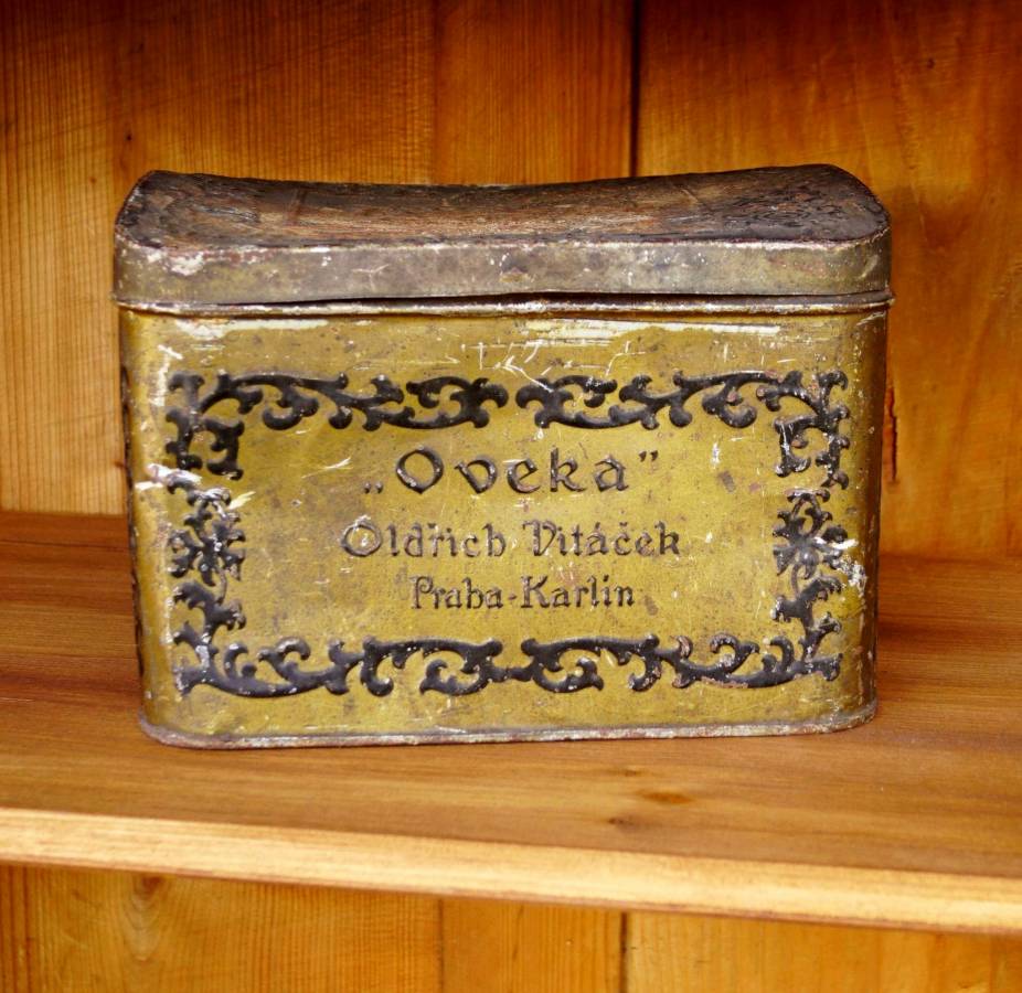  Starožitná plechová krabice OVEKA
