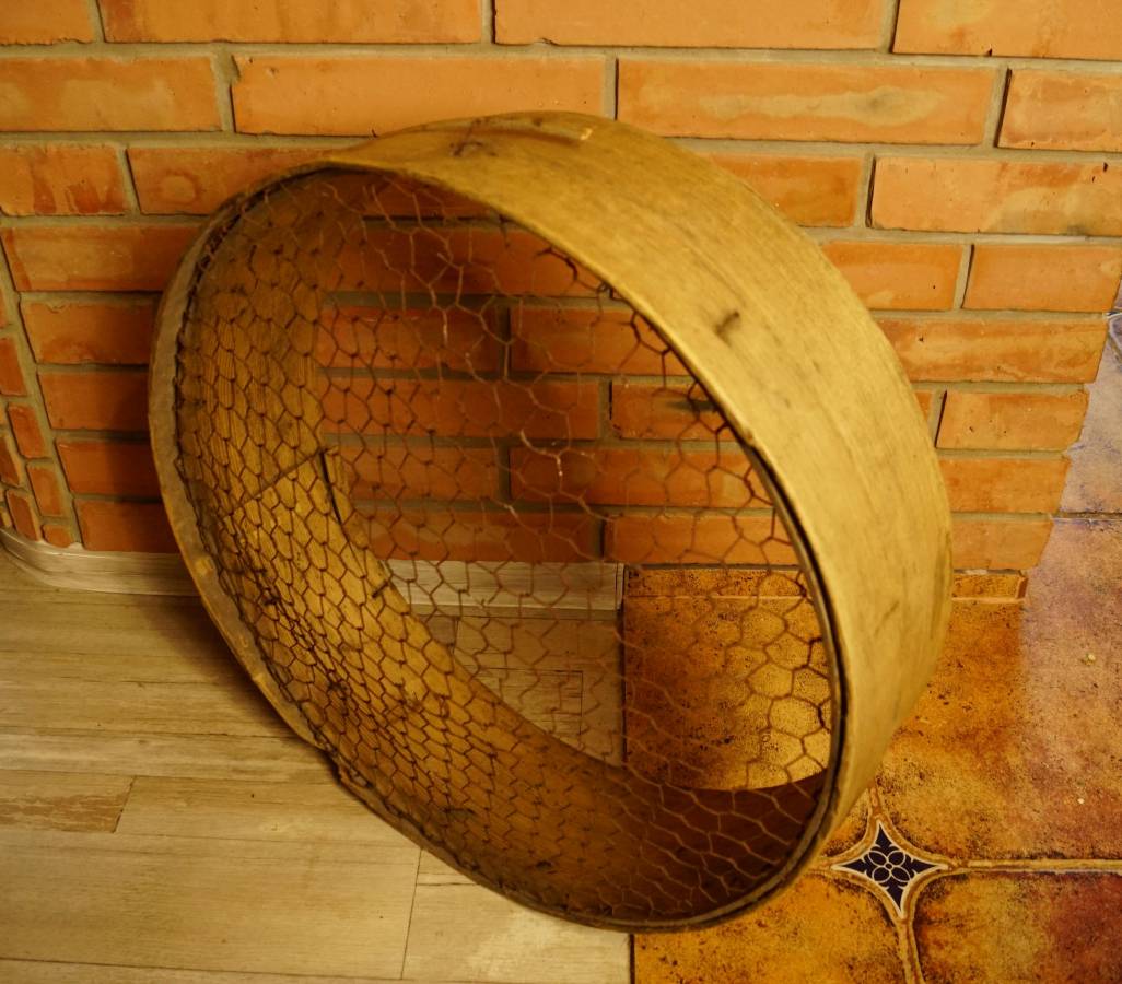 Staré veliké síto pr. 58 cm