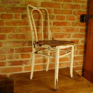 Stará židle Thonet