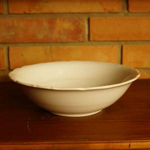 Bílá porcelánová mísa