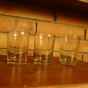 3 hrubé sklenice