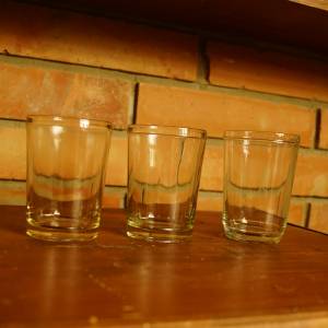3 hrubé sklenice