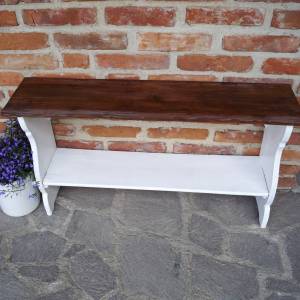 Dřevěná lavice po renovaci