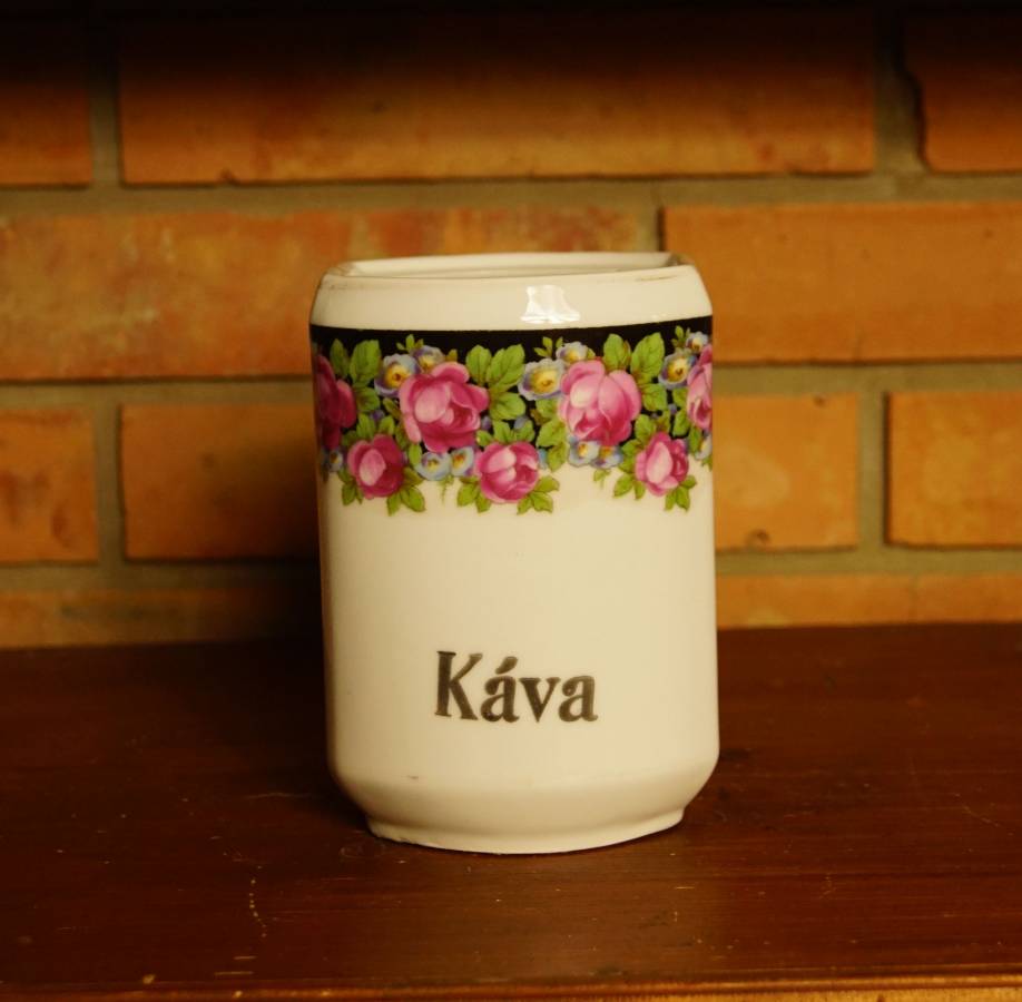 Stará dóza na kávu